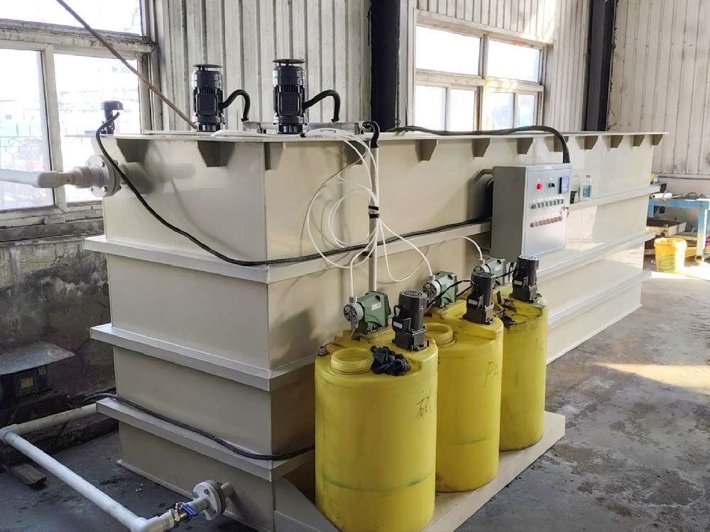 一体化污水处理设备：小型污水处理场景的高效解决方案